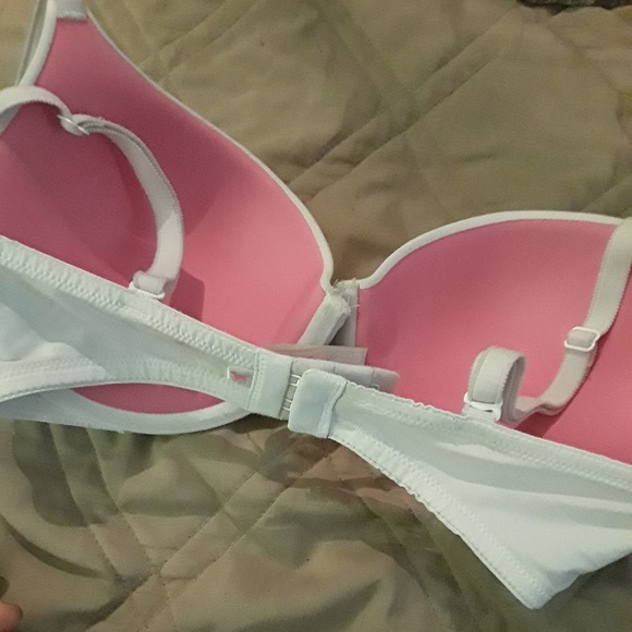 Victoria secret pink bra - Picture 2 of 2